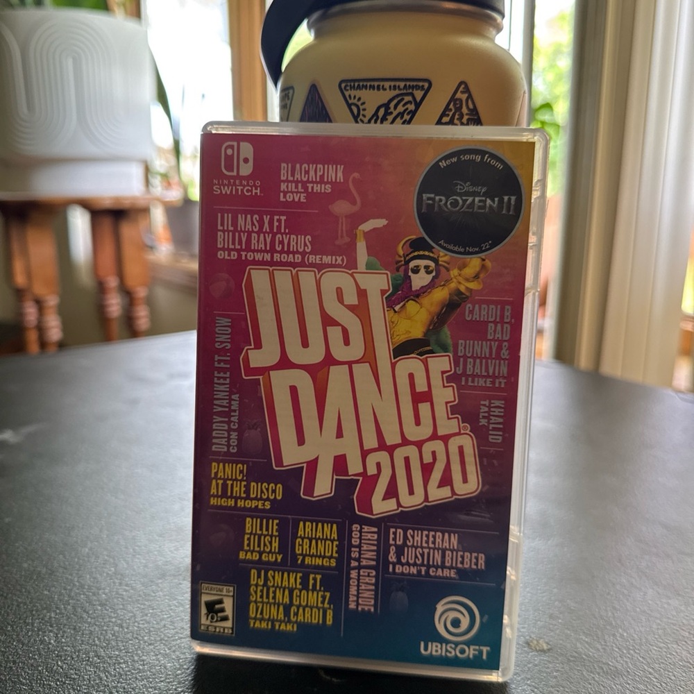 Nintendo Just Dance 2020 - Red and Yellow